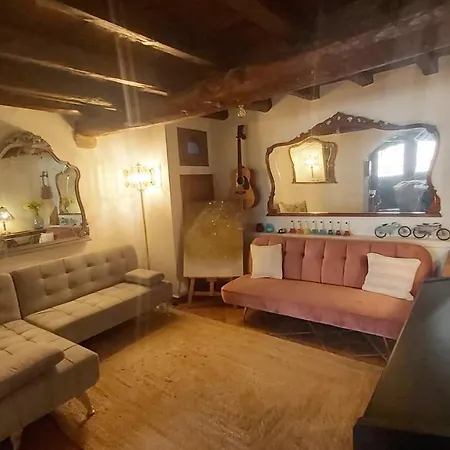 The Blue House Of Costa Brava Leni's Attic Apartment