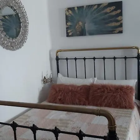 The Blue House Of Costa Brava Leni's Attic Apartment *